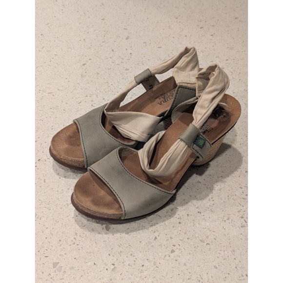 El Naturalista Shoes - El Naturalista Block Heeled Sandals Ankle Strap Tan Fabric Green Leather  37 / 7